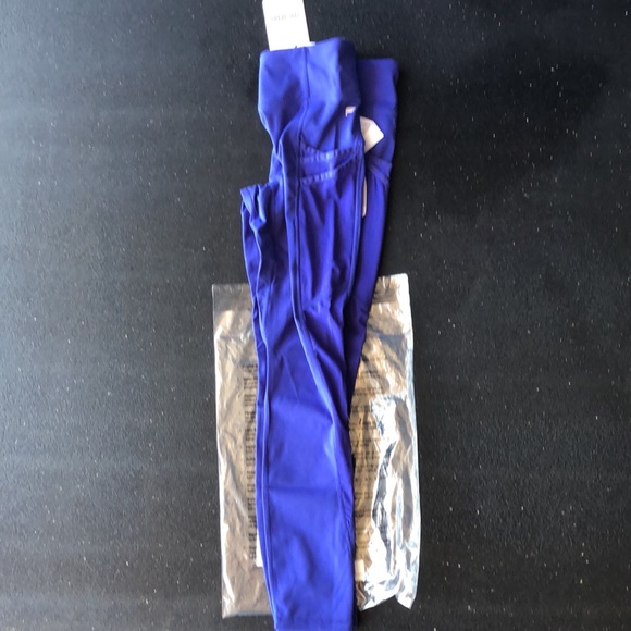 Fabletics trinity mid-rise blue purple leggings - Picture 4 of 5